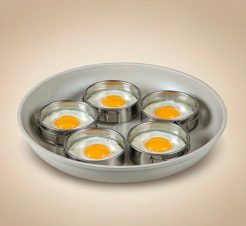 5-pack stainless steel fried egg rings with fold-flat handles